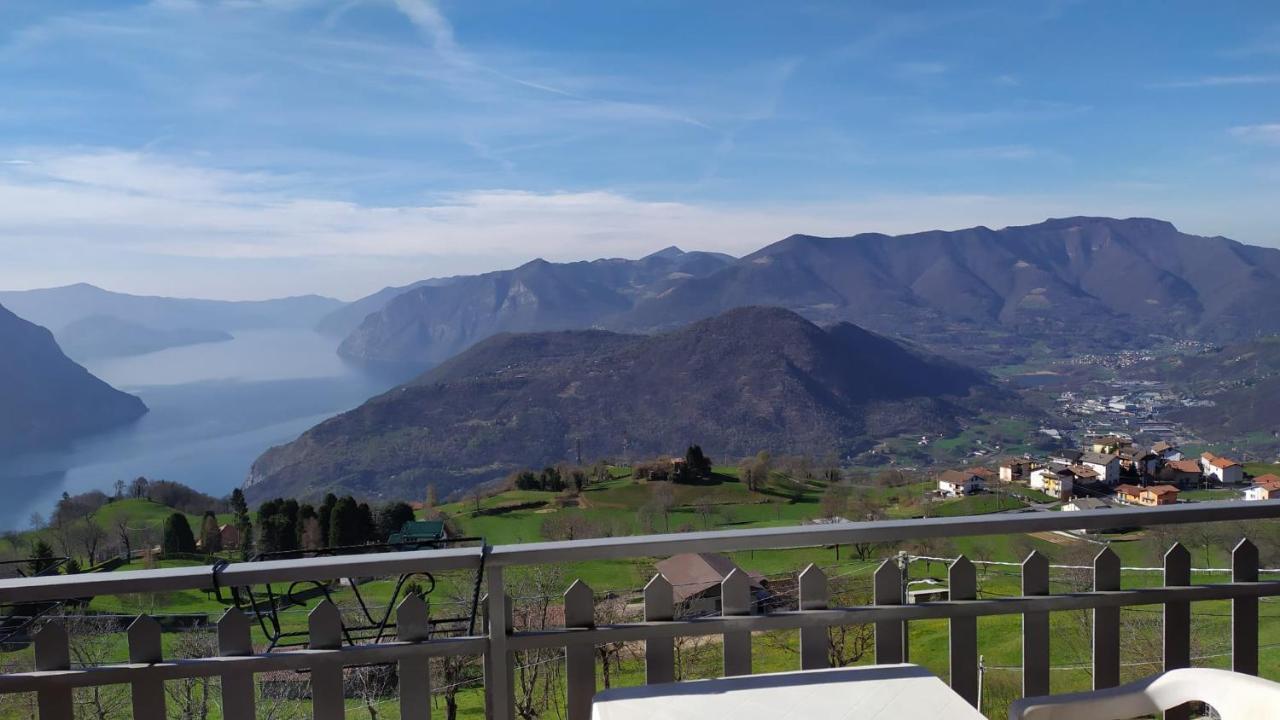 Panorama Verde Lago - Mountain Lake Iseo Hospitality Bossico Extérieur photo