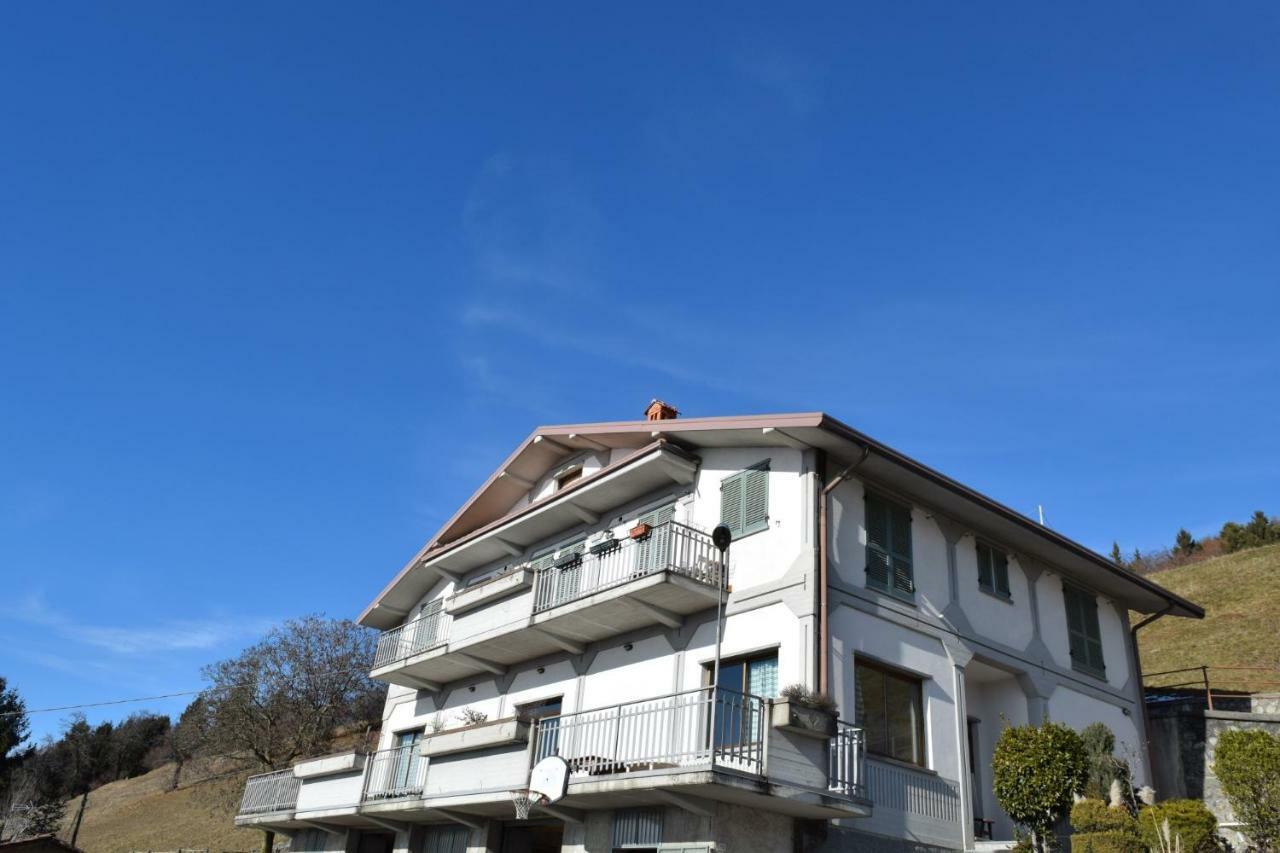 Panorama Verde Lago - Mountain Lake Iseo Hospitality Bossico Extérieur photo